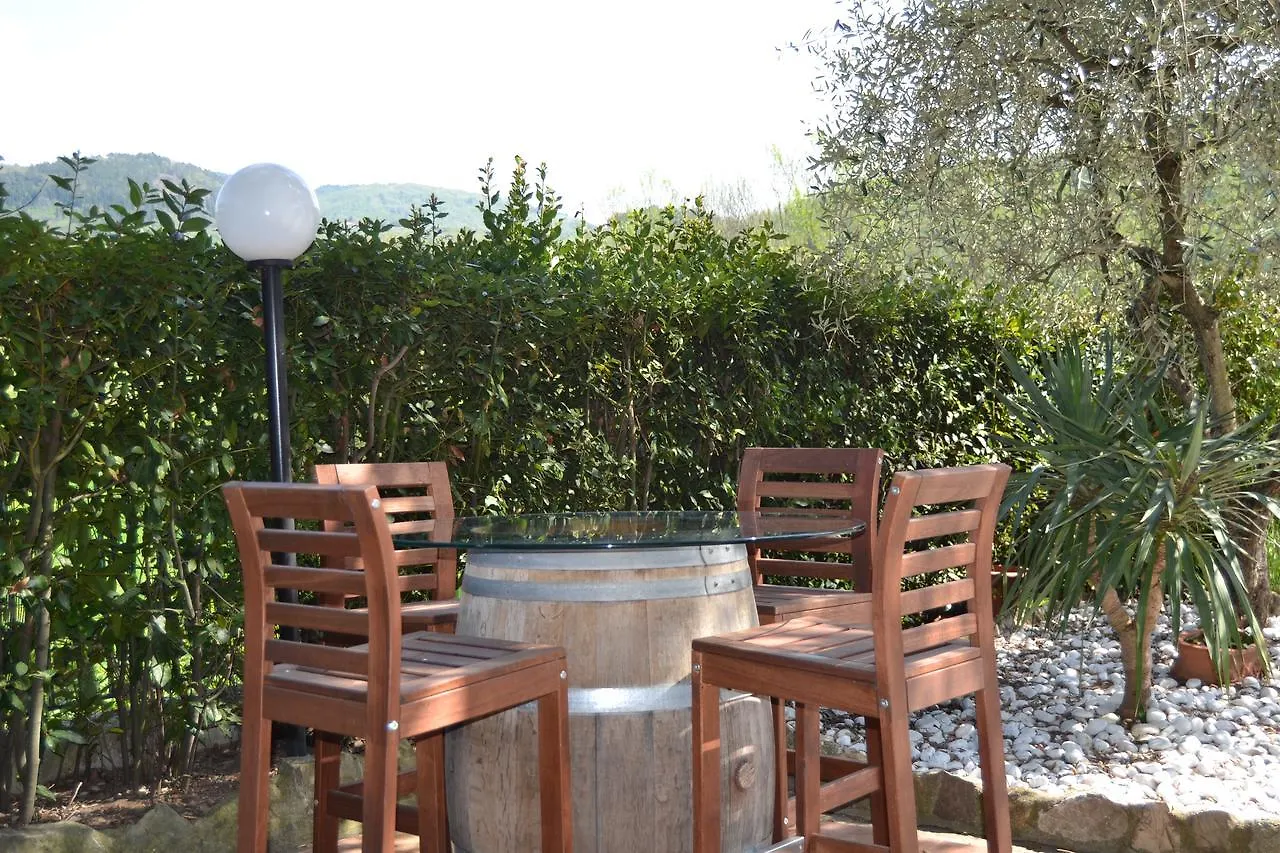 *** Bed & Breakfast B&B Villa Il Poggiolino Molino del Piano Italy