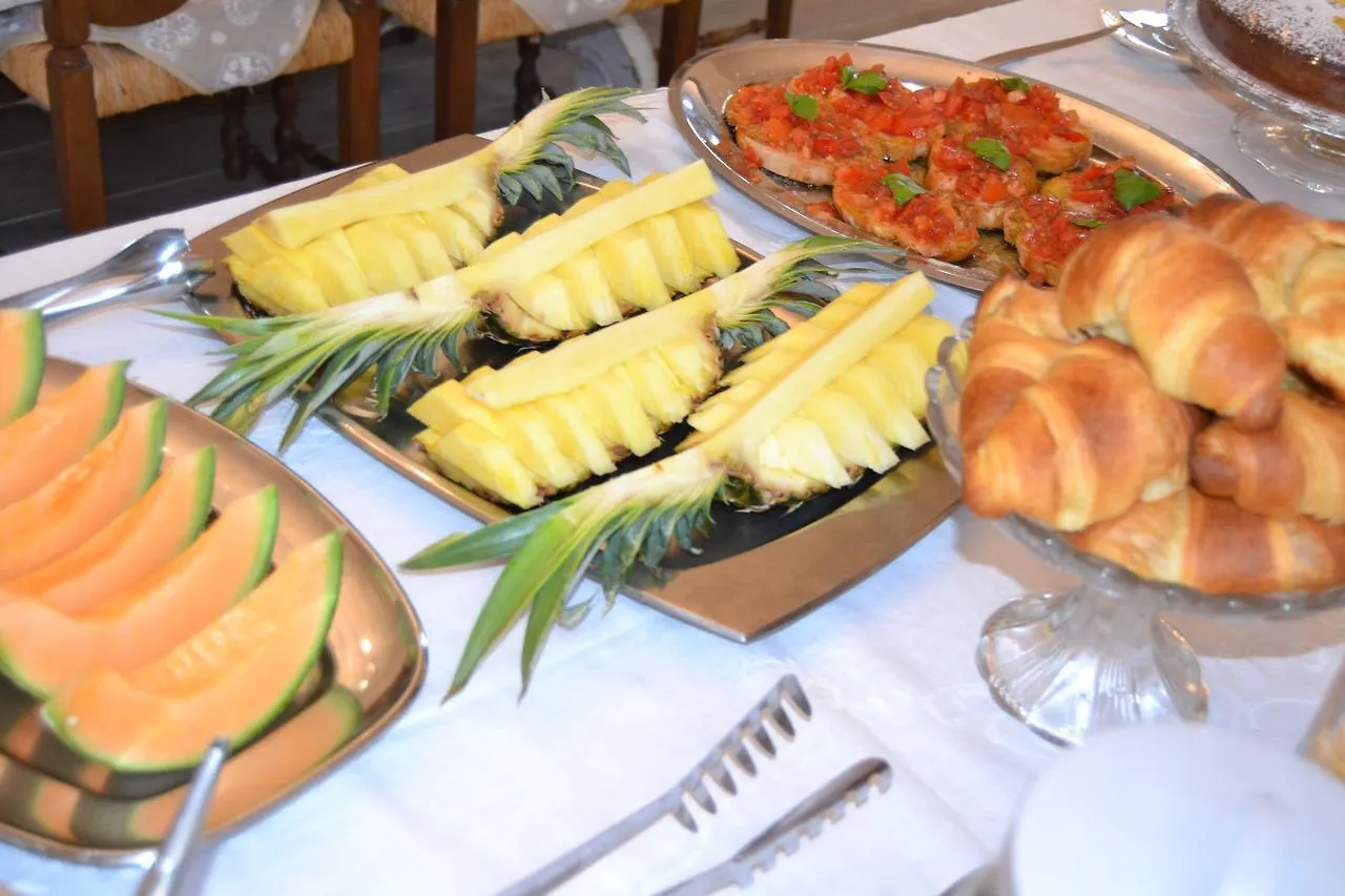 B&B Villa Il Poggiolino Molino del Piano Bed & Breakfast